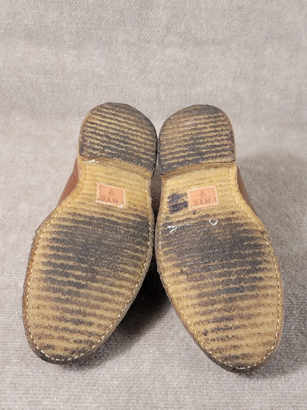 Frye men chukka